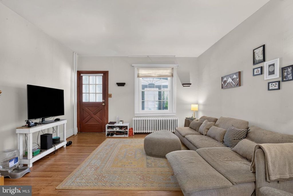 592 MARTIN ST, PHILADELPHIA, PA 19128 — photo 5