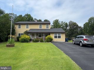 28 MATTHEW DR, Reading, PA 19608