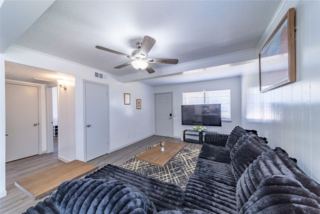 414 Donnell Drive A, Arlington, TX 76012