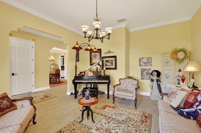 404 LONG AND WINDING ROAD, Howey In The Hills, FL 34737
