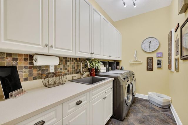 404 LONG AND WINDING ROAD, Howey In The Hills, FL 34737