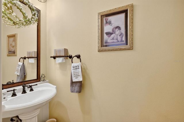 404 LONG AND WINDING ROAD, Howey In The Hills, FL 34737