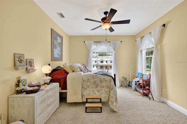 404 LONG AND WINDING ROAD, Howey In The Hills, FL 34737