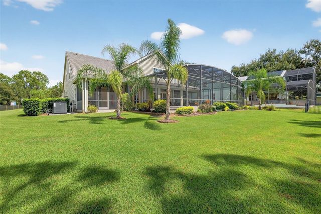 404 LONG AND WINDING ROAD, Howey In The Hills, FL 34737