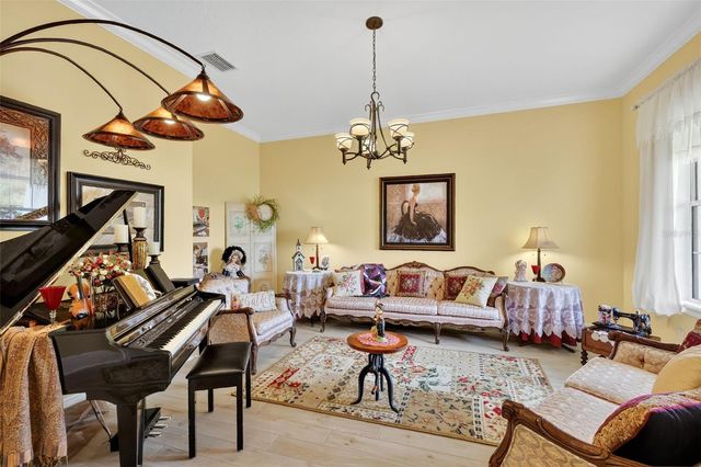 404 LONG AND WINDING ROAD, Howey In The Hills, FL 34737