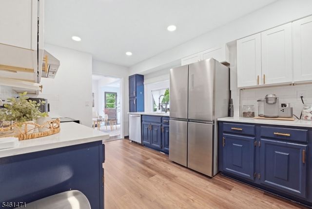 143 Veazy St, North Caldwell Boro, NJ 07006