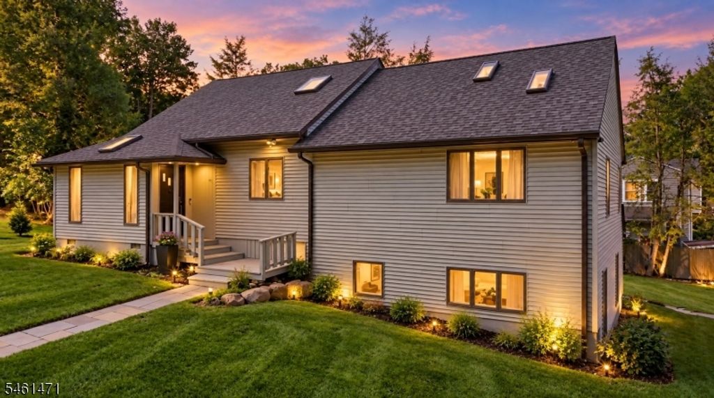 143 Veazy St, North Caldwell Boro, NJ 07006