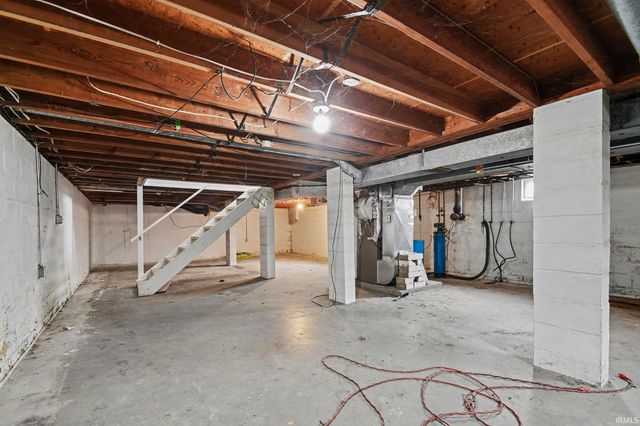 19705 Jewell Avenue, South Bend, IN 46614