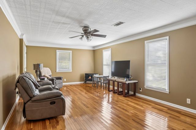 3366 Pugh Rd, Hermitage, TN 37076