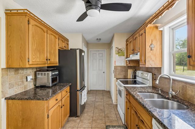 3366 Pugh Rd, Hermitage, TN 37076
