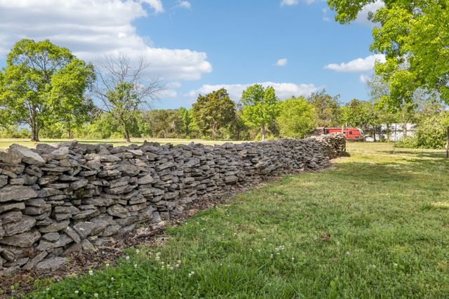 3366 Pugh Rd, Hermitage, TN 37076