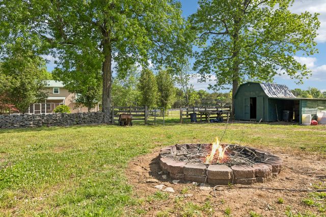 3366 Pugh Rd, Hermitage, TN 37076
