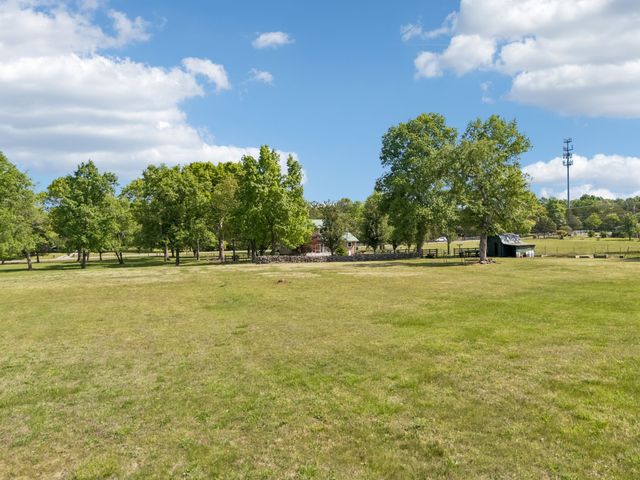 3366 Pugh Rd, Hermitage, TN 37076