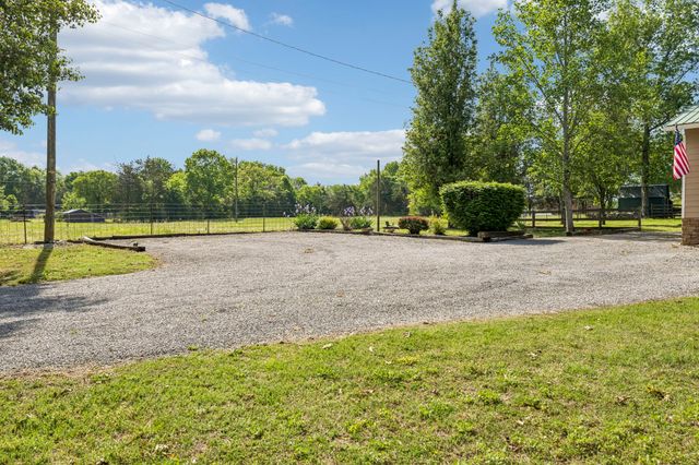 3366 Pugh Rd, Hermitage, TN 37076