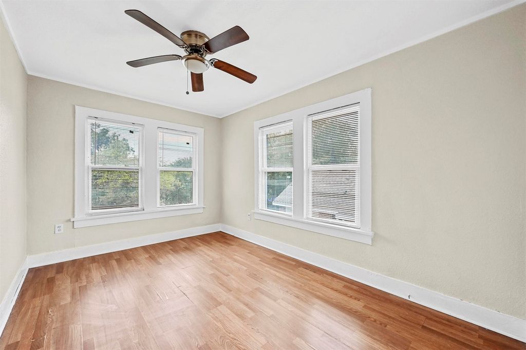 1016 E Arlington Avenue, Fort Worth, TX 76104 — photo 5