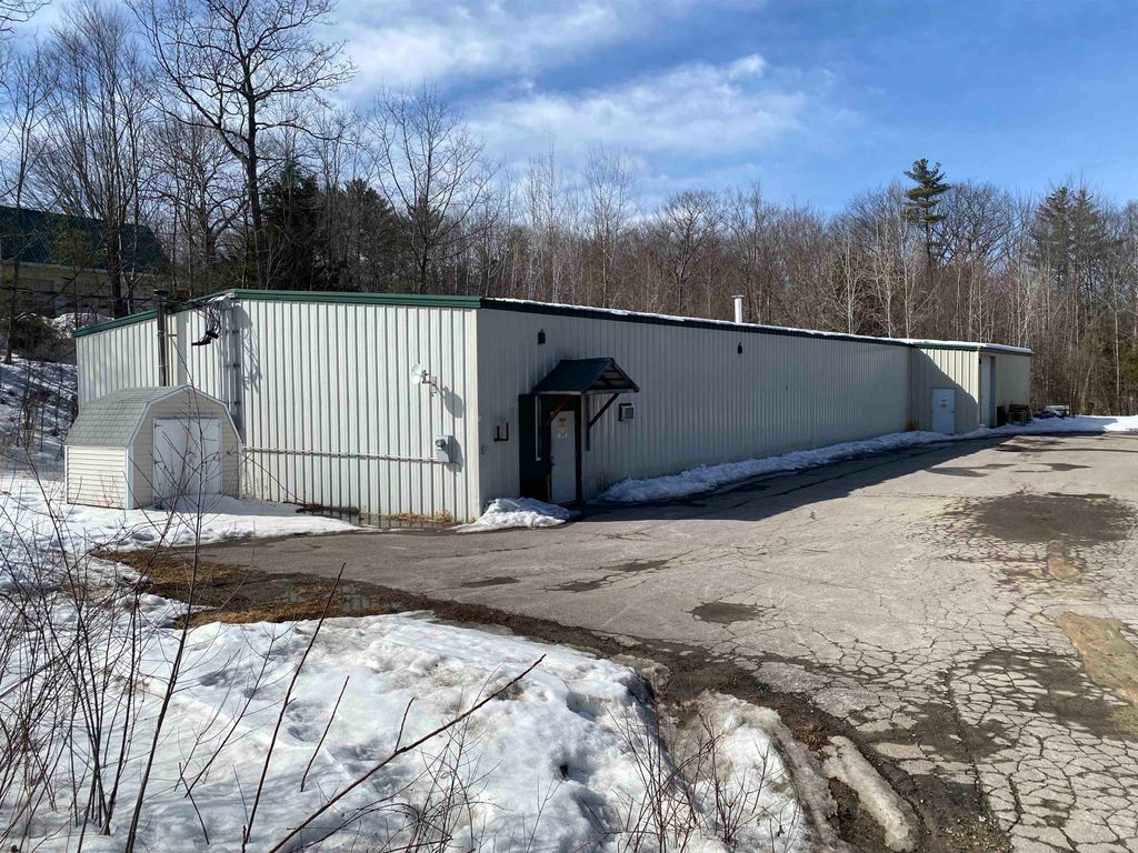 24 Foundry Avenue, Meredith, NH 03253