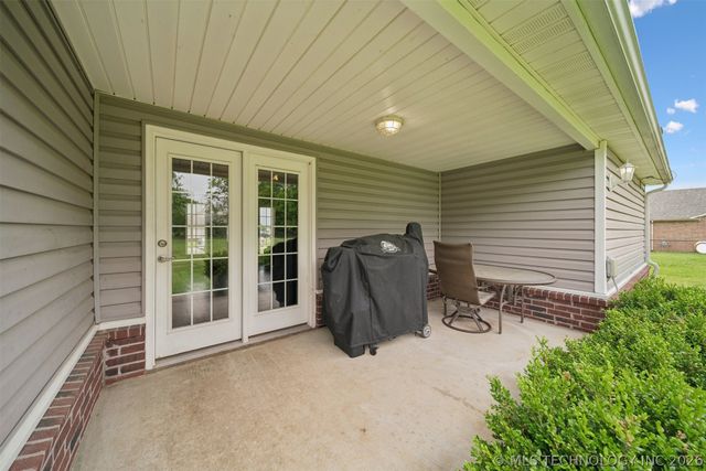 42 Winfield Drive, Inola, OK 74036