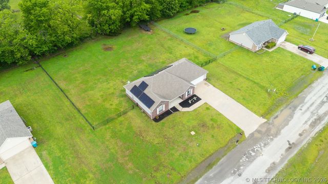 42 Winfield Drive, Inola, OK 74036