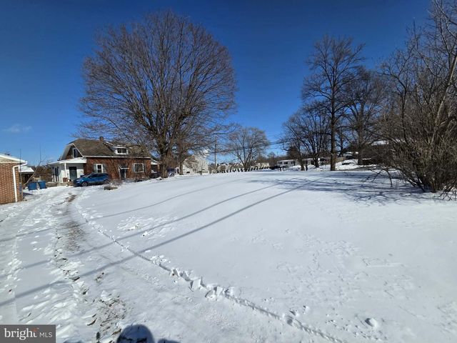 5110 N GEORGE STREET EXT, Manchester, PA 17345