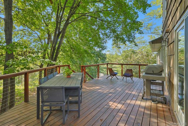 35 Alta Vista Circle, Irvington, NY 10533