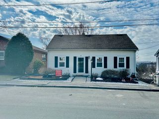 16 Ridge Rd, Revere, MA 02151