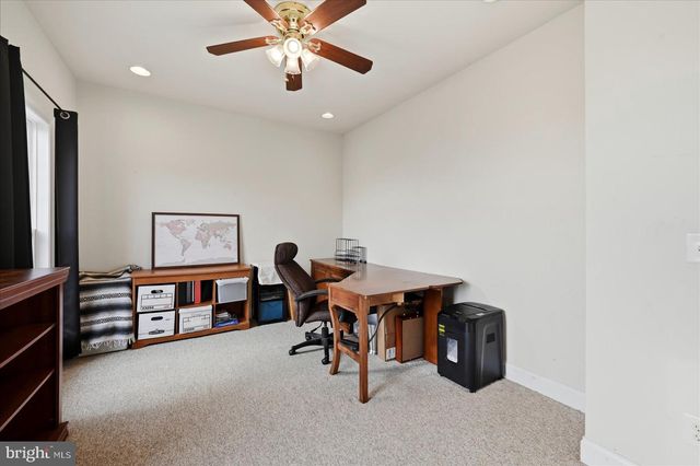 693 SPRUCE HILL WAY, Charles Town, WV 25414