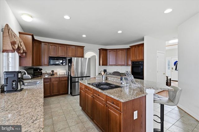 693 SPRUCE HILL WAY, Charles Town, WV 25414