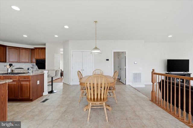 693 SPRUCE HILL WAY, Charles Town, WV 25414