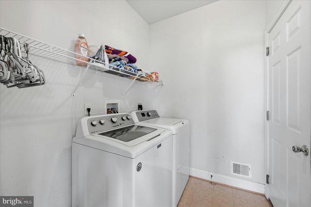 693 SPRUCE HILL WAY, Charles Town, WV 25414