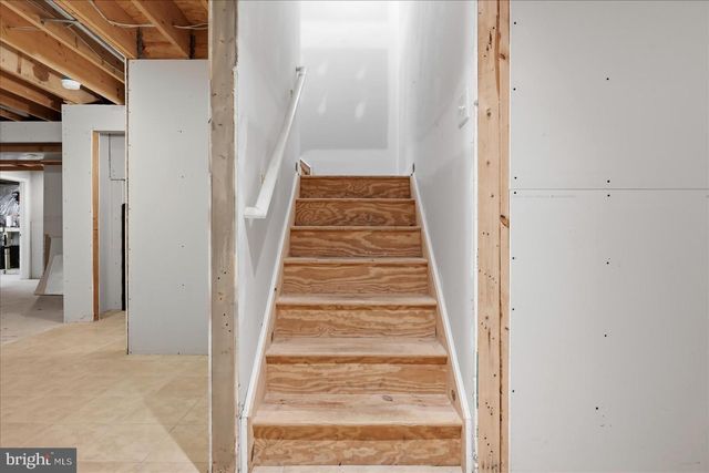 693 SPRUCE HILL WAY, Charles Town, WV 25414