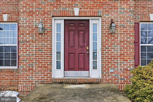 693 SPRUCE HILL WAY, Charles Town, WV 25414