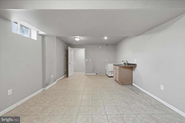 693 SPRUCE HILL WAY, Charles Town, WV 25414