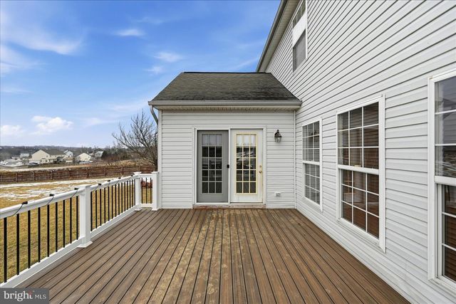 693 SPRUCE HILL WAY, Charles Town, WV 25414