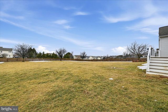 693 SPRUCE HILL WAY, Charles Town, WV 25414