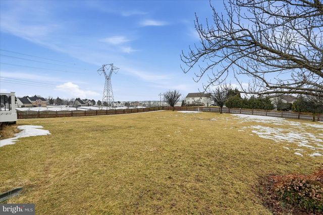 693 SPRUCE HILL WAY, Charles Town, WV 25414