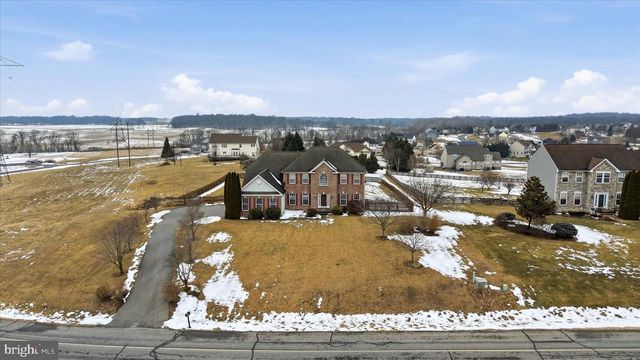 693 SPRUCE HILL WAY, Charles Town, WV 25414