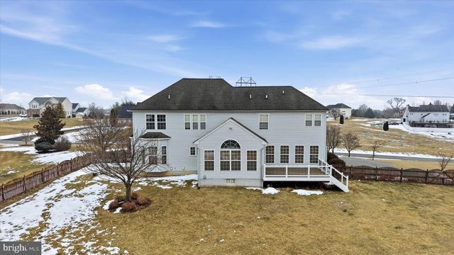 693 SPRUCE HILL WAY, Charles Town, WV 25414