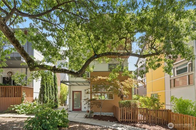 3161 S Oregon Street, Seattle, WA 98108