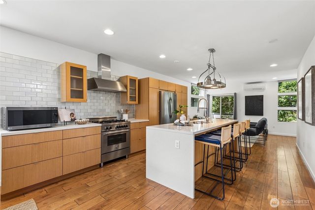 3161 S Oregon Street, Seattle, WA 98108