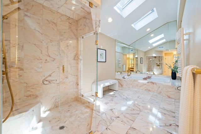 20 Montrose St, Newton, MA 02458