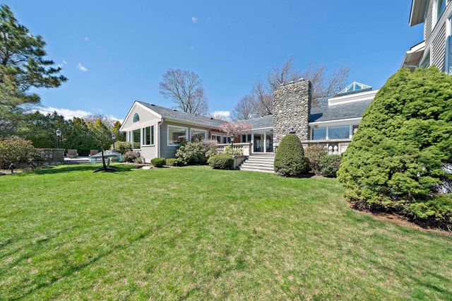 20 Montrose St, Newton, MA 02458