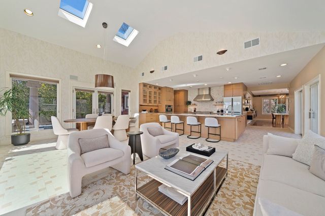 20 Montrose St, Newton, MA 02458