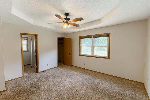 4553 W La Siesta Street, Springfield, MO 65802