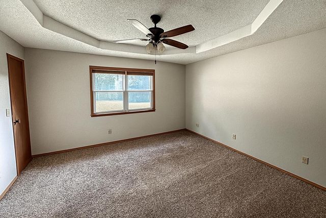 4553 W La Siesta Street, Springfield, MO 65802