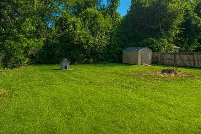 4553 W La Siesta Street, Springfield, MO 65802