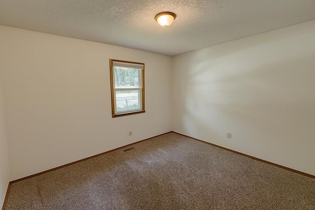 4553 W La Siesta Street, Springfield, MO 65802