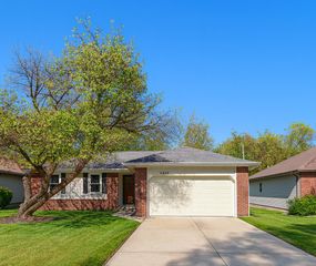 4553 W La Siesta Street, Springfield, MO 65802