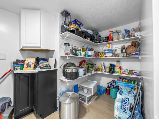8056 S 6910 W, West Jordan, UT 84081