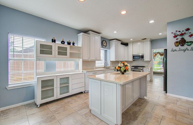 3631 Sunset Meadows Drive, Pearland, TX 77581