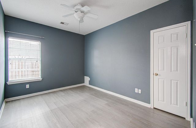 3631 Sunset Meadows Drive, Pearland, TX 77581